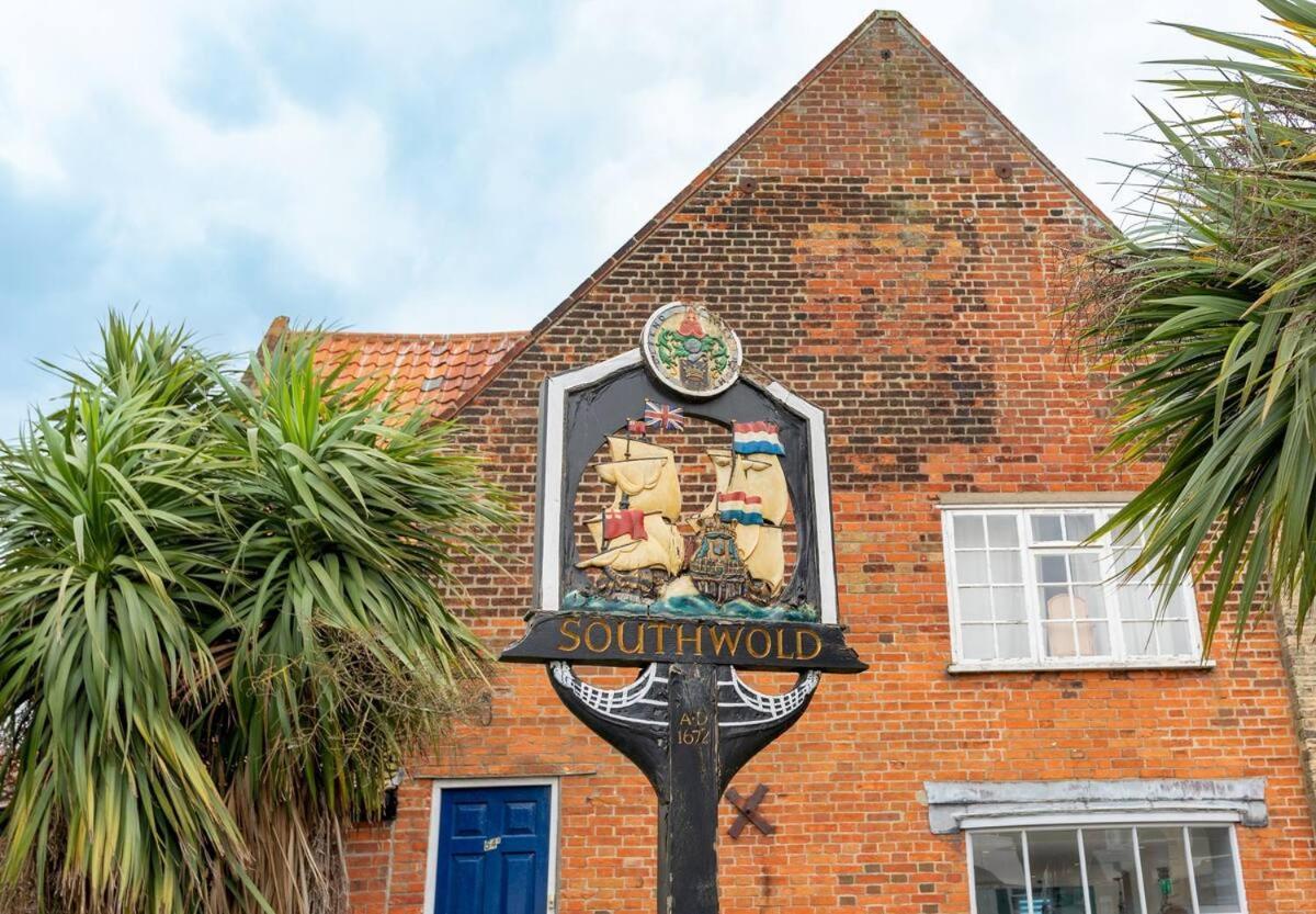 High View, Southwold High Street Apartment Luaran gambar